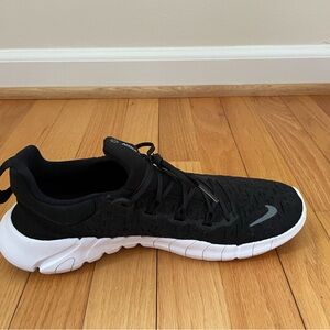 Nike Free Run Sneakers